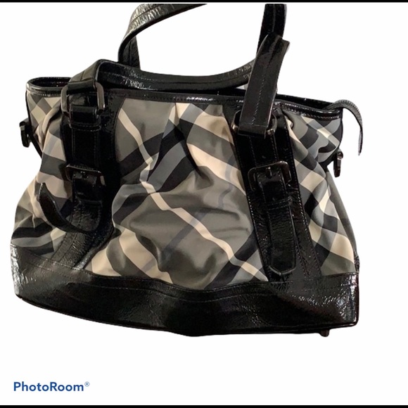 Burberry Handbags - Authentic Burberry bag.